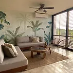 *Casa Tropical* Penthouse With Rooftop & Private Pool