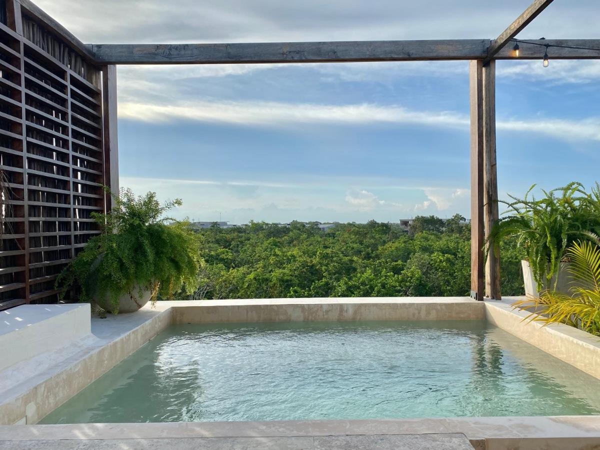 *Casa Tropical* Penthouse With Rooftop & Private Pool *